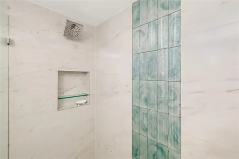 2525 Gulf Of Mexico Drive Longboat Key FL 34228