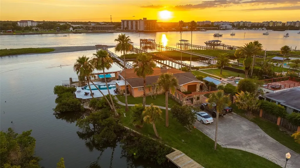 2 Richmond Drive New Smyrna Beach FL 32169