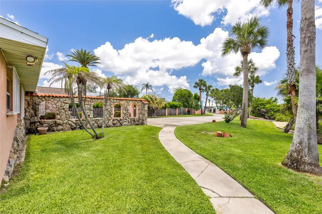 2 Richmond Drive New Smyrna Beach FL 32169