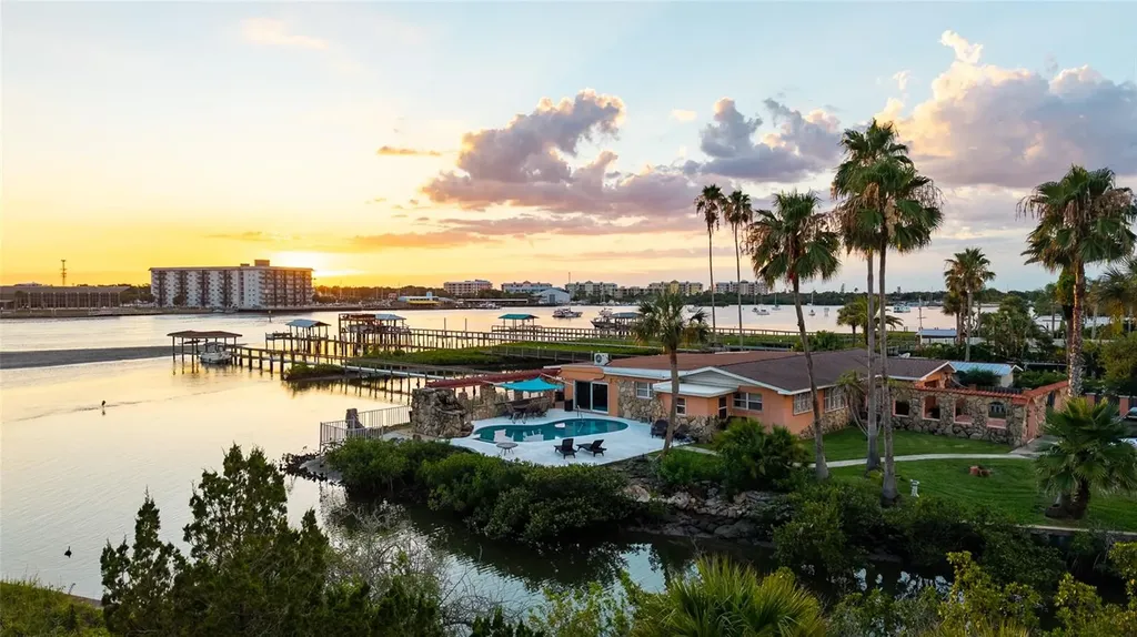 2 Richmond Drive New Smyrna Beach FL 32169