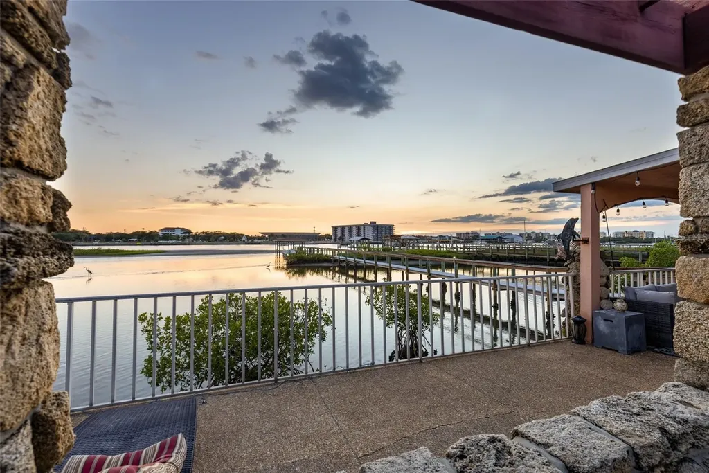 2 Richmond Drive New Smyrna Beach FL 32169