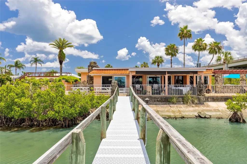 2 Richmond Drive New Smyrna Beach FL 32169