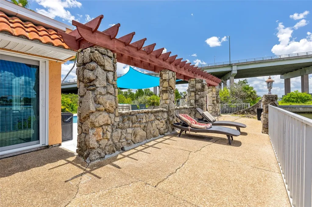 2 Richmond Drive New Smyrna Beach FL 32169