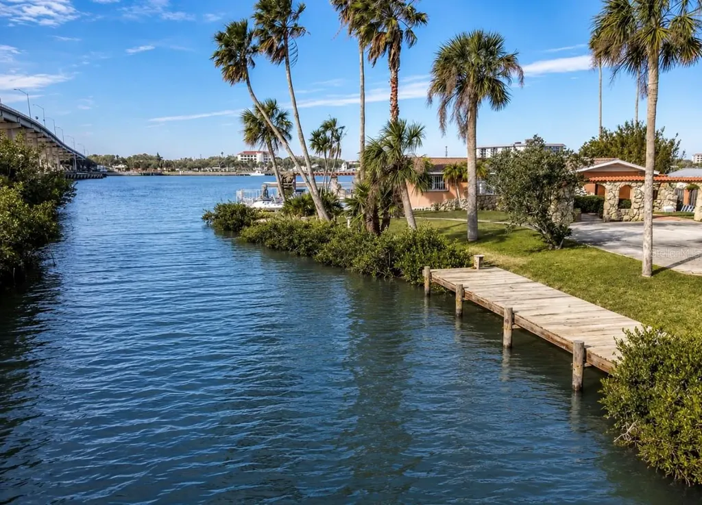 2 Richmond Drive New Smyrna Beach FL 32169