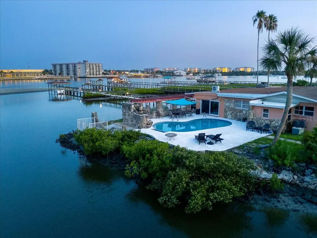 2 Richmond Drive New Smyrna Beach FL 32169