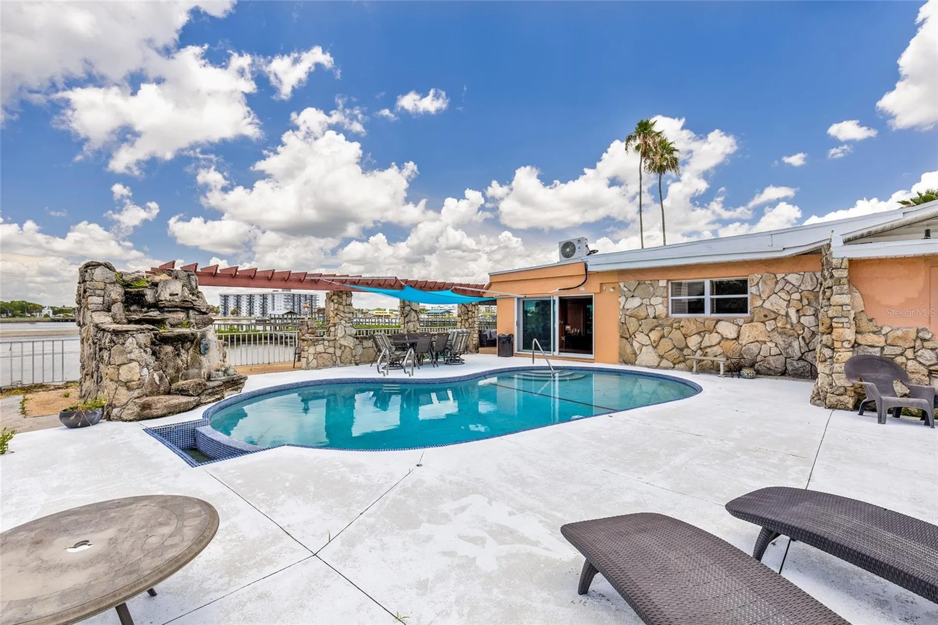 2 Richmond Drive New Smyrna Beach FL 32169