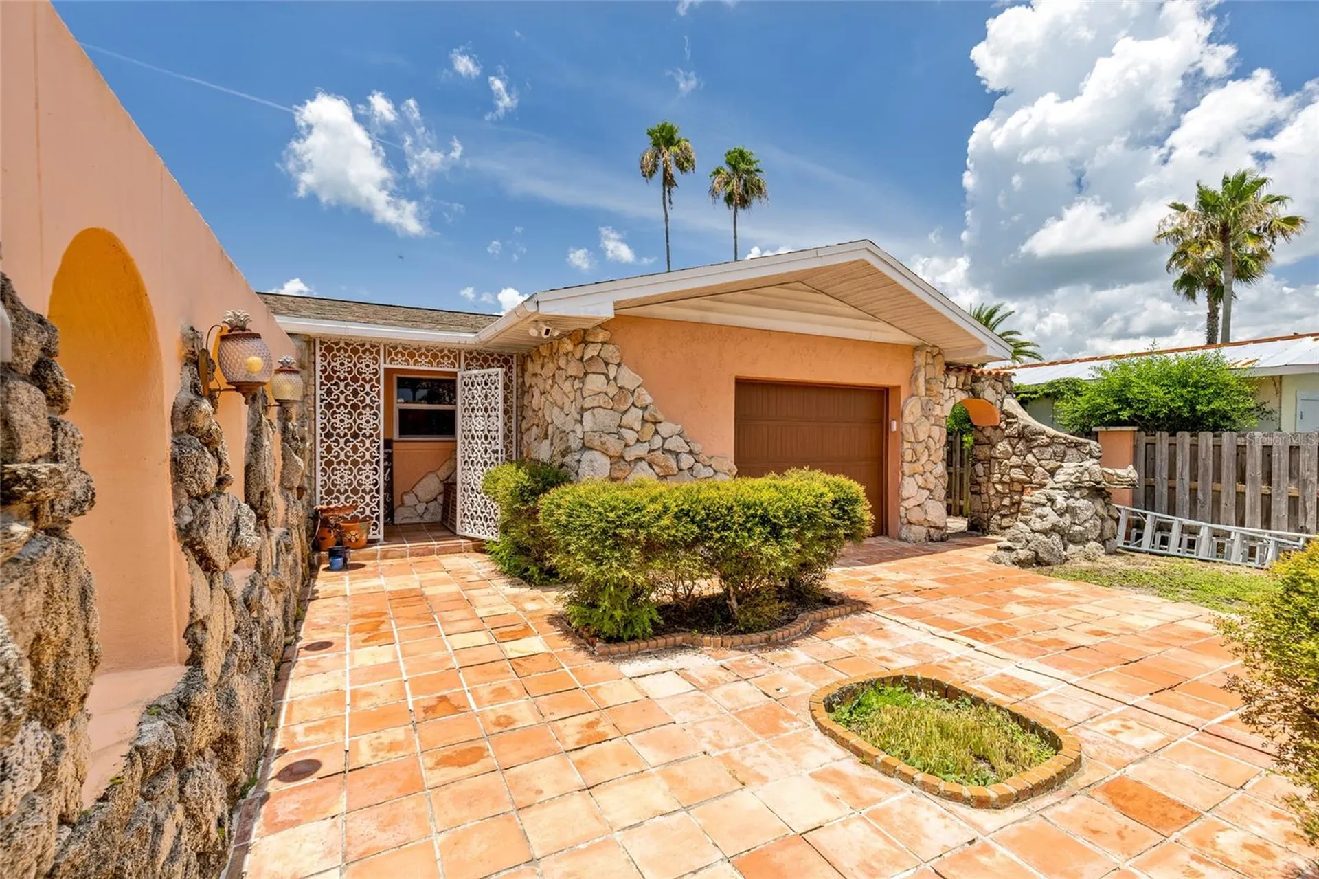 2 Richmond Drive New Smyrna Beach FL 32169