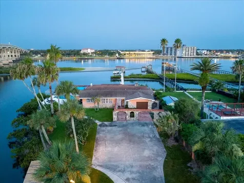 2 Richmond Drive New Smyrna Beach FL 32169
