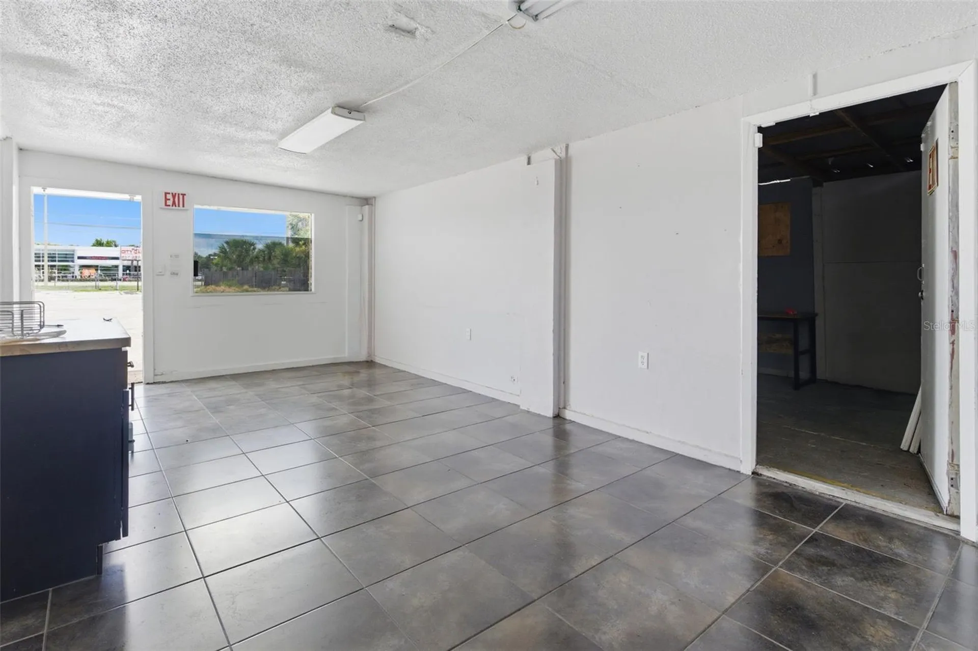 8710 E Colonial Drive Orlando FL 32817