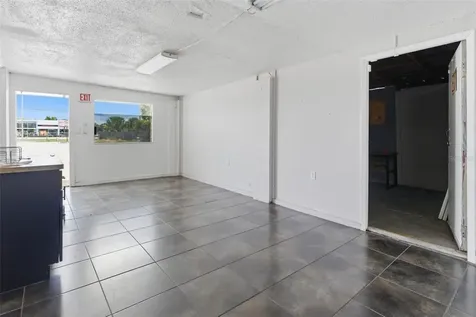 8710 E Colonial Drive Orlando FL 32817