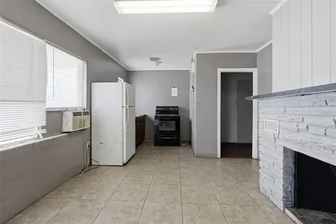 8710 E Colonial Drive Orlando FL 32817