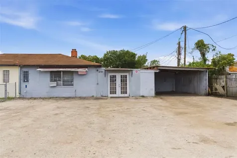 8710 E Colonial Drive Orlando FL 32817