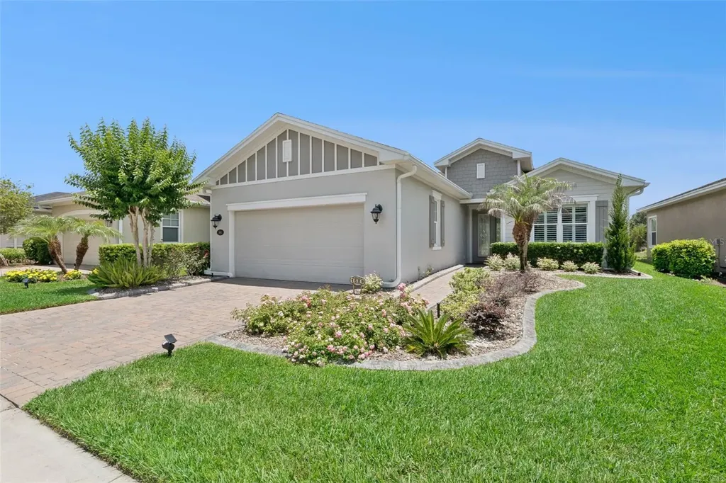 1689 Victoria Gardens Drive Deland FL 32724
