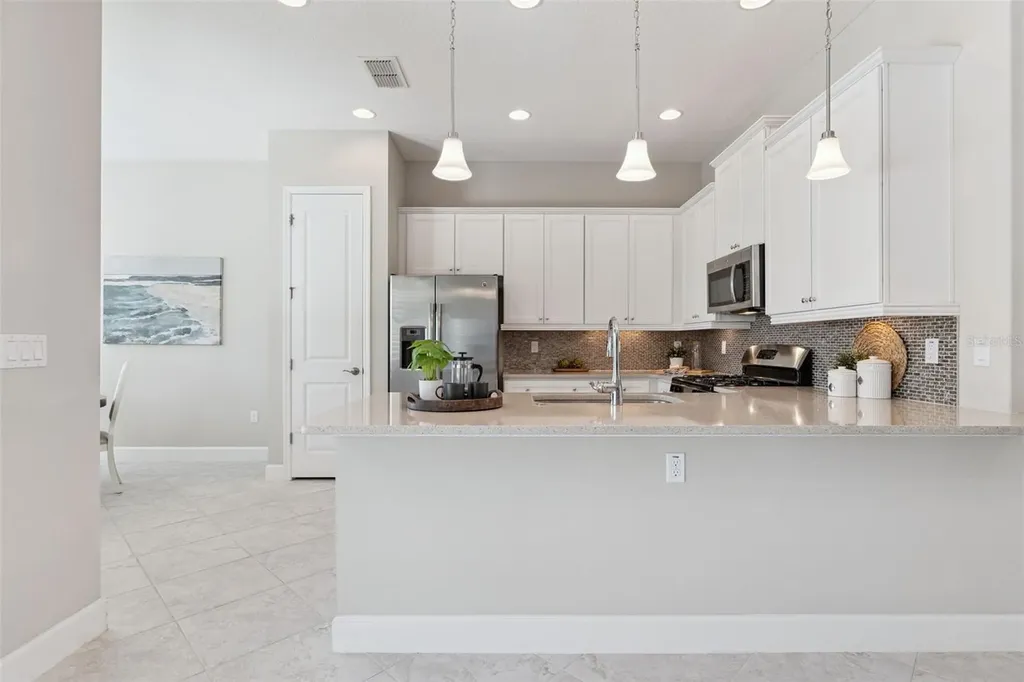 1689 Victoria Gardens Drive Deland FL 32724