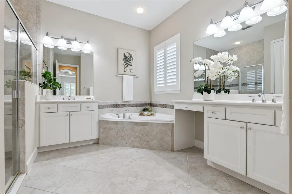 1689 Victoria Gardens Drive Deland FL 32724