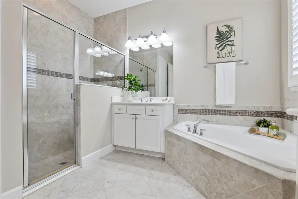 1689 Victoria Gardens Drive Deland FL 32724