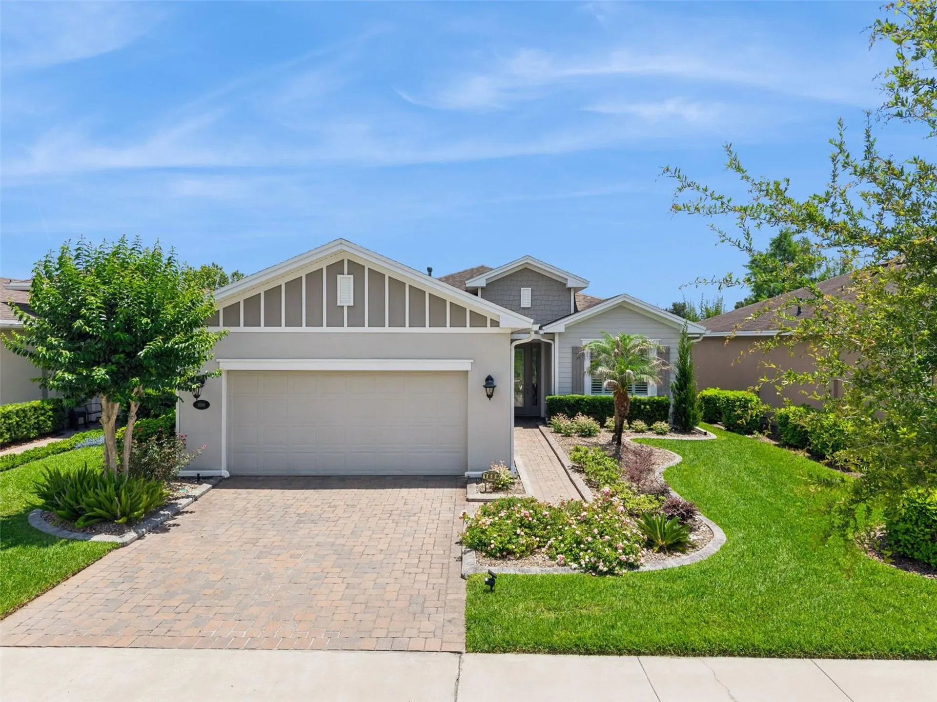 1689 Victoria Gardens Drive Deland FL 32724