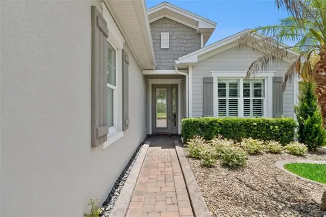 1689 Victoria Gardens Drive Deland FL 32724