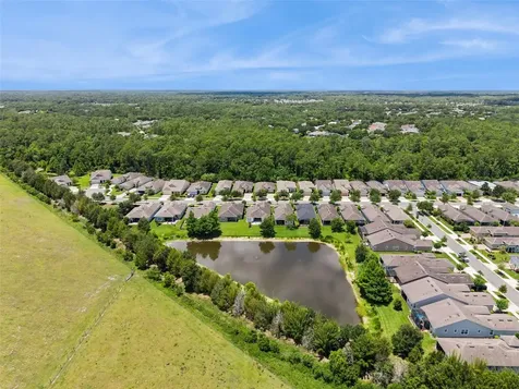 1689 Victoria Gardens Drive Deland FL 32724
