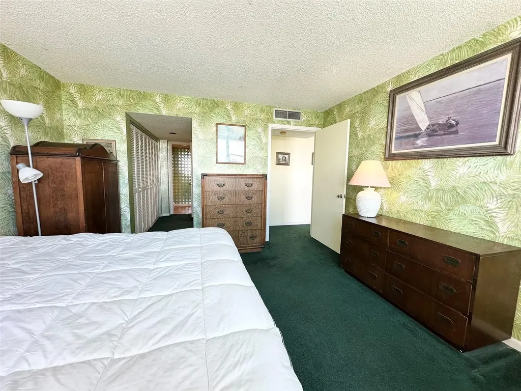 450 Treasure Island Causeway Treasure Island FL 33706