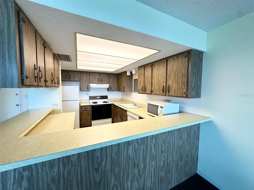 450 Treasure Island Causeway Treasure Island FL 33706