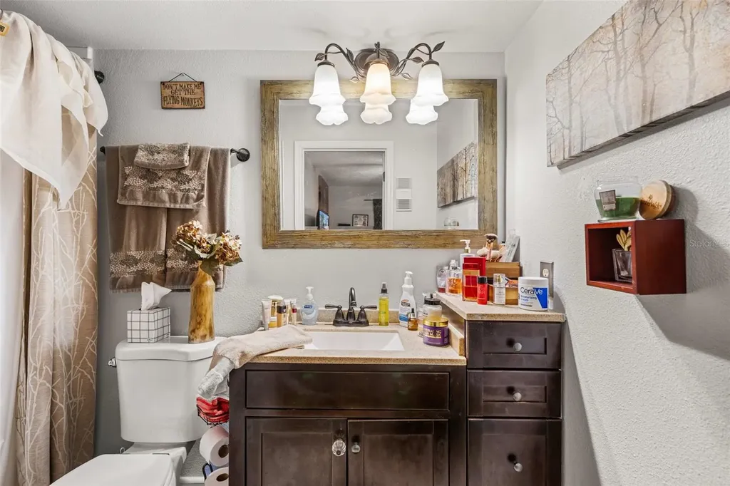 100 E Oak Terrace Drive Leesburg FL 34748