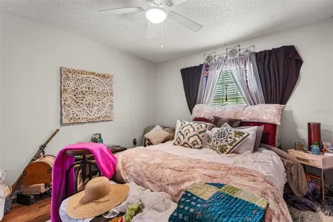 100 E Oak Terrace Drive Leesburg FL 34748