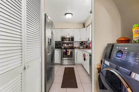 100 E Oak Terrace Drive Leesburg FL 34748