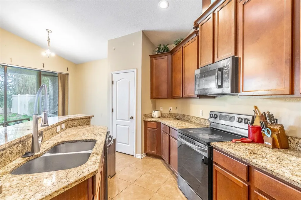 9907 Armando Circle Orlando FL 32825