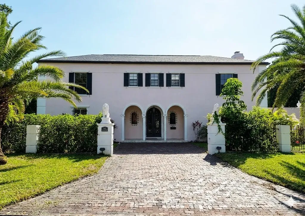 411 72nd Street S St Petersburg FL 33707
