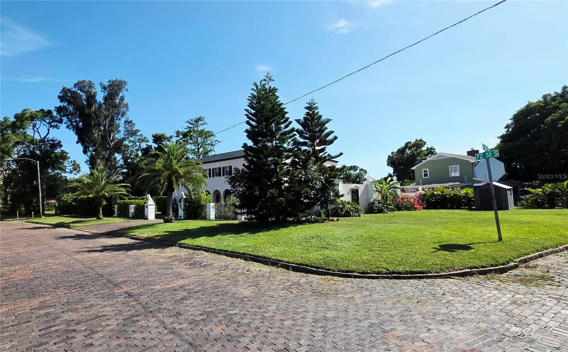 411 72nd Street S St Petersburg FL 33707