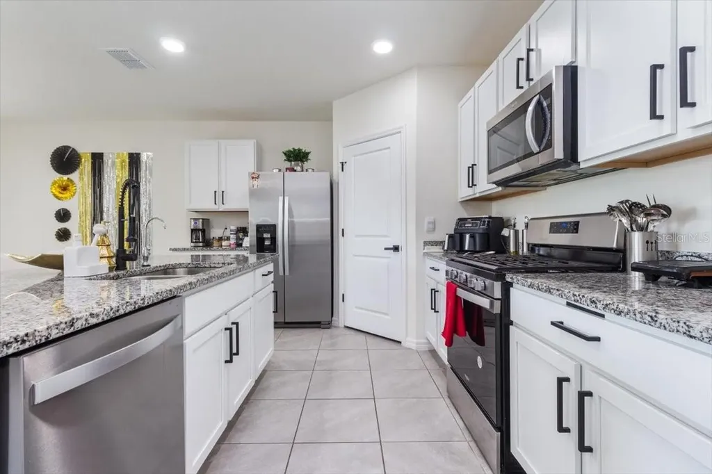 35830 Ellsworth Place Zephyrhills FL 33541