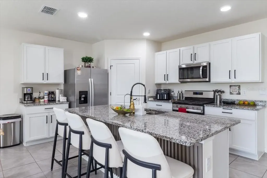 35830 Ellsworth Place Zephyrhills FL 33541