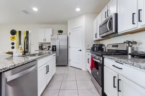 35830 Ellsworth Place Zephyrhills FL 33541