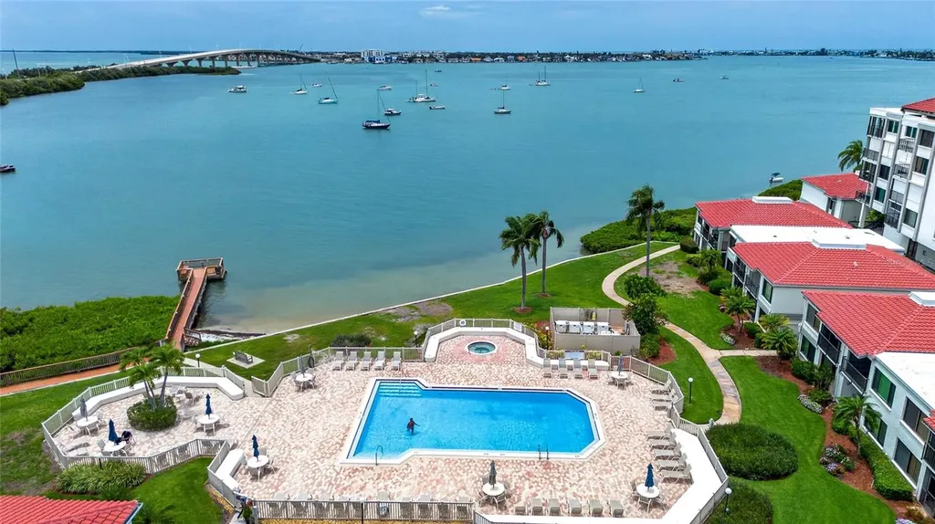 6365 Bahia Del Mar Boulevard St Petersburg FL 33715
