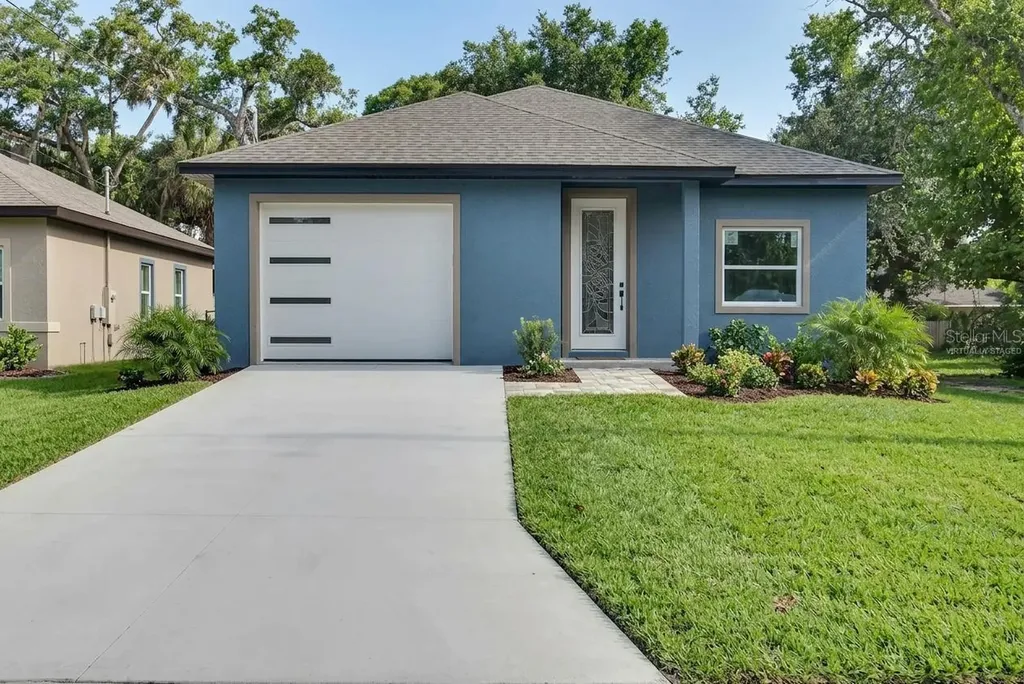 558 Wallace Street Daytona Beach FL 32114