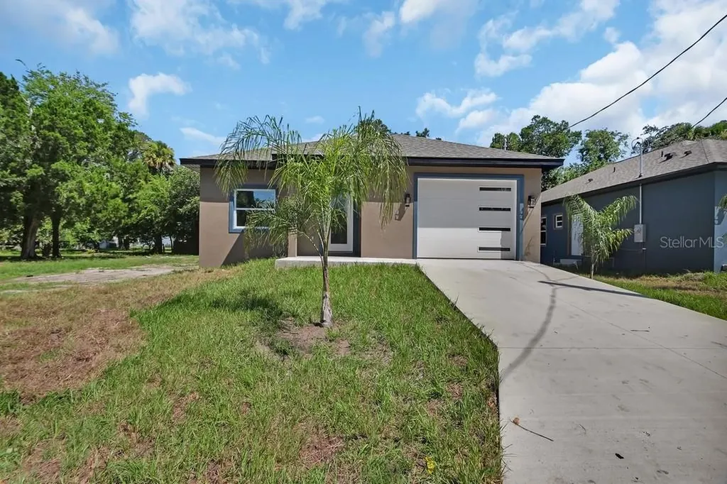 558 Wallace Street Daytona Beach FL 32114
