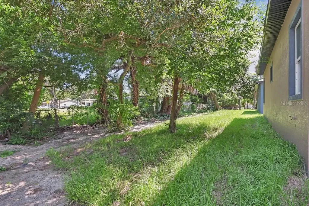 558 Wallace Street Daytona Beach FL 32114