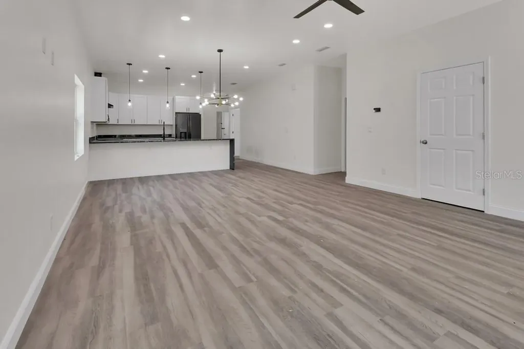 558 Wallace Street Daytona Beach FL 32114