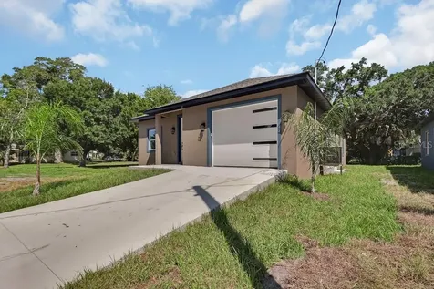 558 Wallace Street Daytona Beach FL 32114
