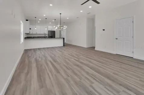 558 Wallace Street Daytona Beach FL 32114