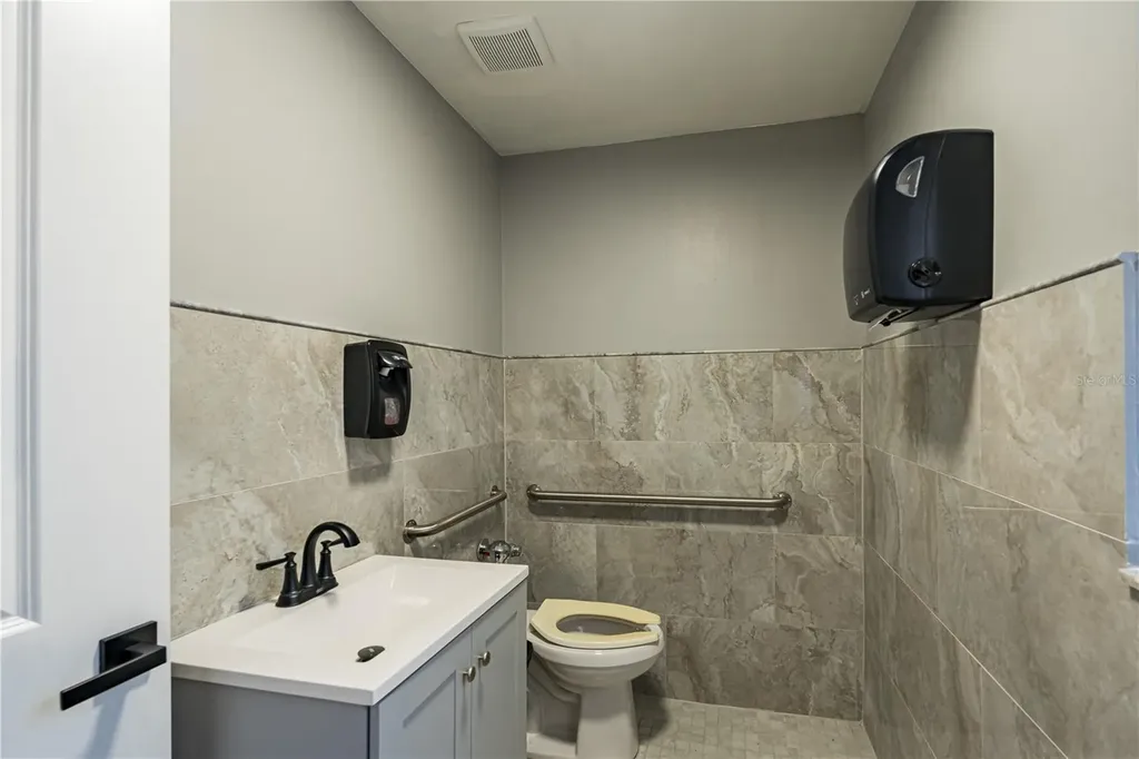 1408 Magellan Circle Orlando FL 32818