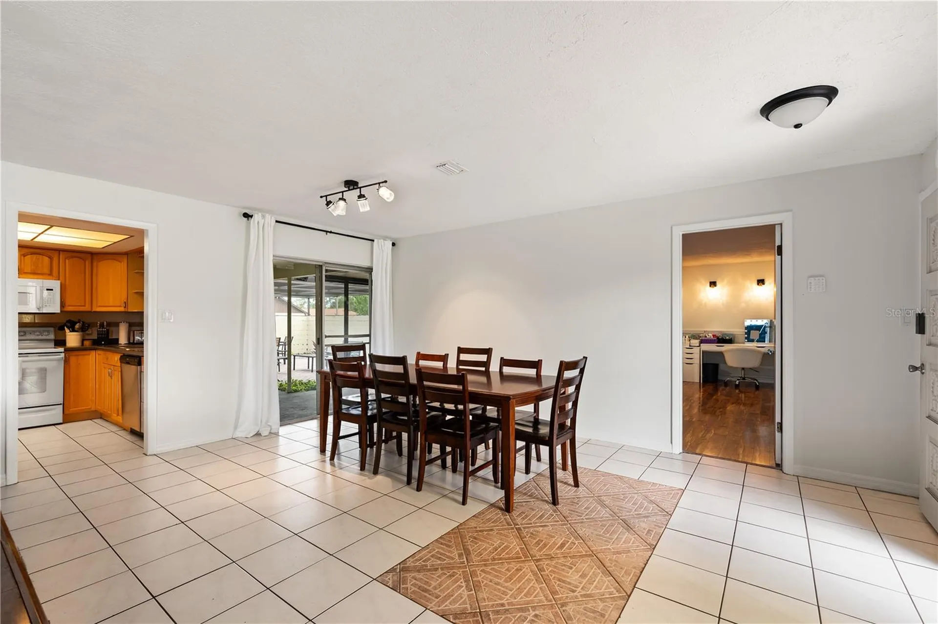 1408 Magellan Circle Orlando FL 32818
