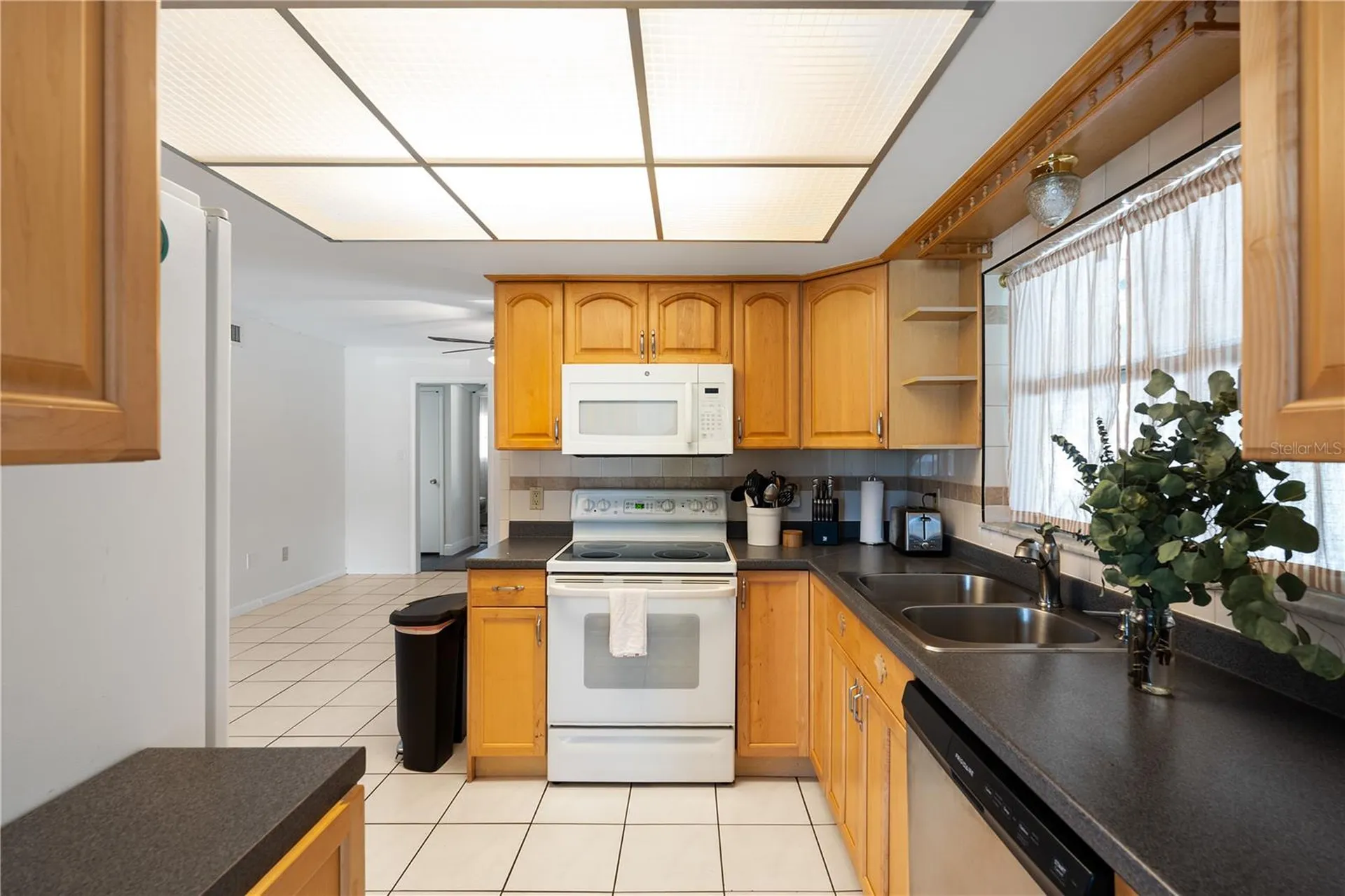 1408 Magellan Circle Orlando FL 32818