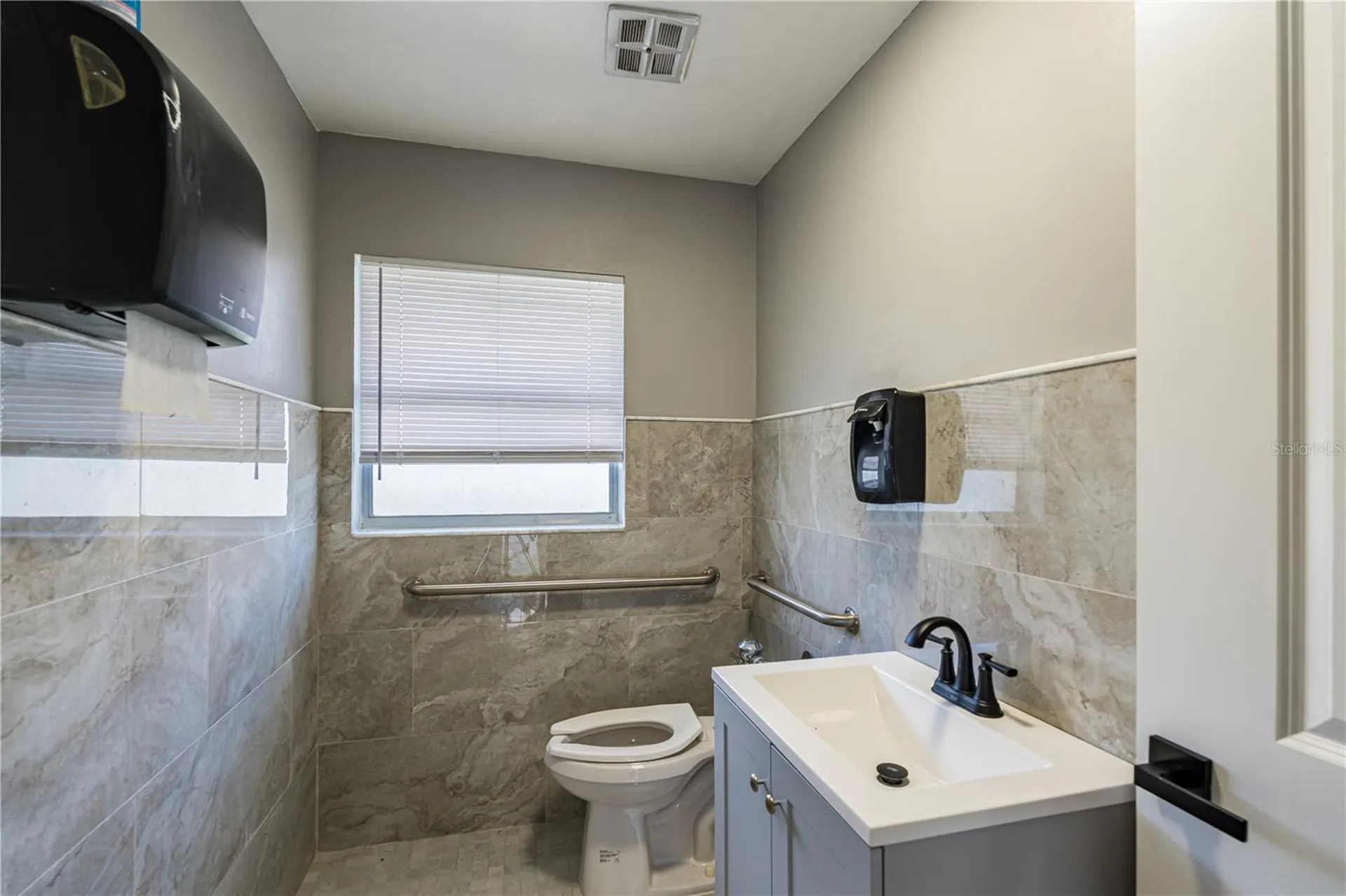 1408 Magellan Circle Orlando FL 32818