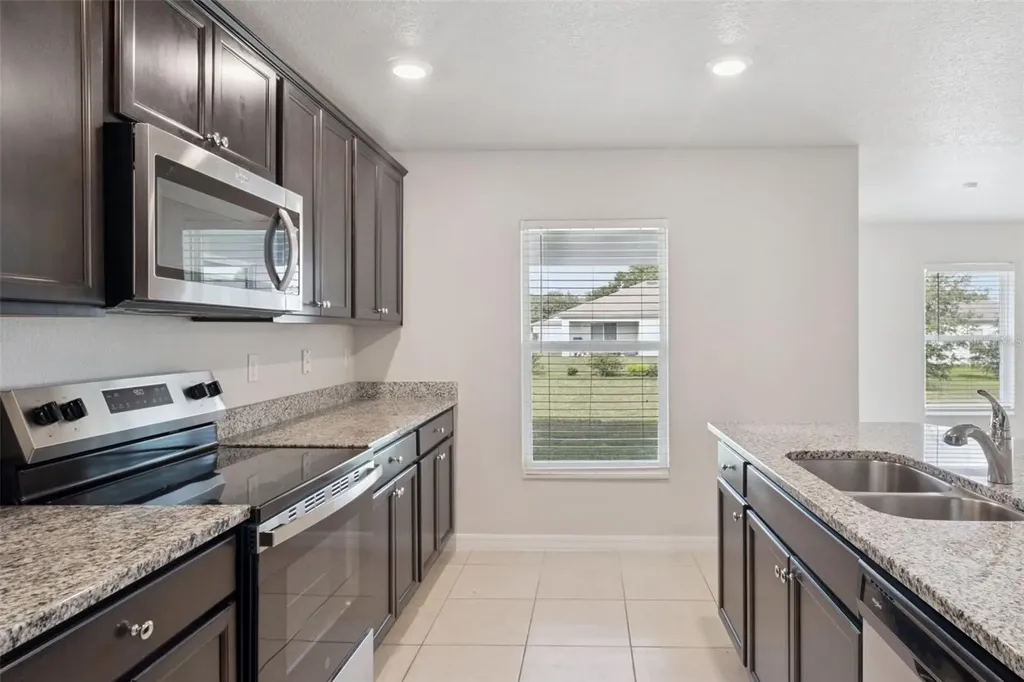 1350 Brenway Drive Mascotte FL 34753