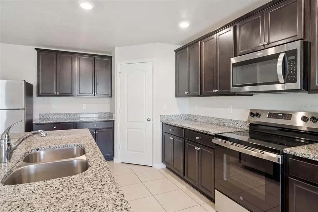 1350 Brenway Drive Mascotte FL 34753