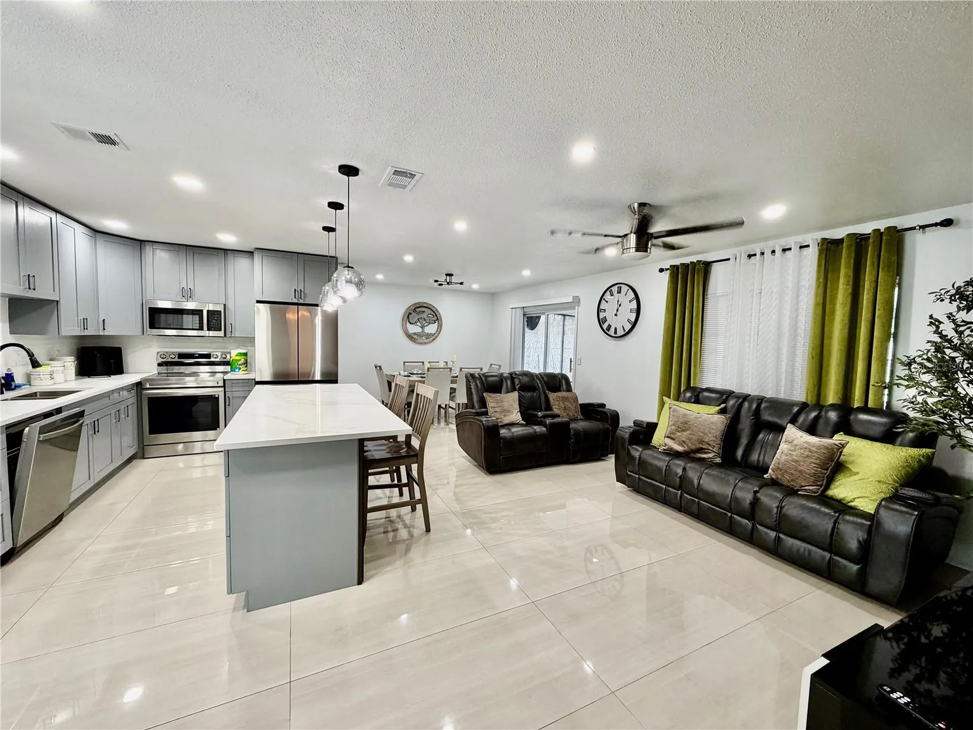 4911 Shetland Avenue Tampa FL 33615