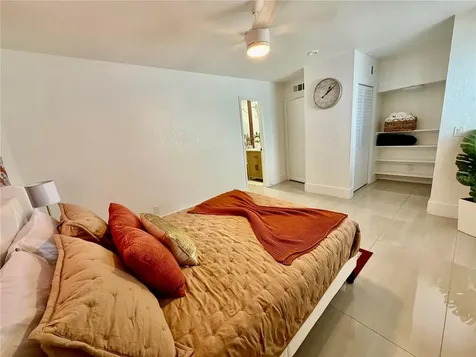 4911 Shetland Avenue Tampa FL 33615