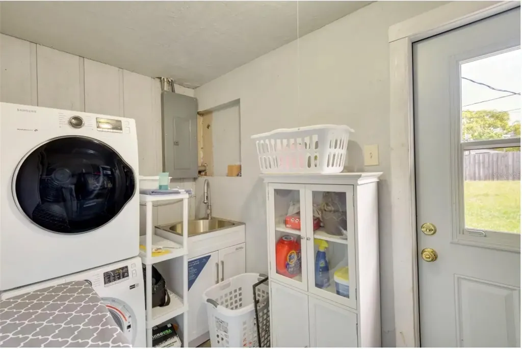 2737 Fern Palm Drive Edgewater FL 32141